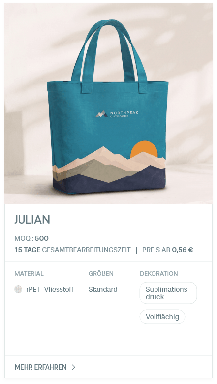 Julian. MOQ : 500. 15 Tage Gesamtbearbeitungszeit | Preis ab 0,56 €. Material: rPET-Vliesstoff. Größen: Standard. Dekoration: Sublimations- druck, Vollflächig.